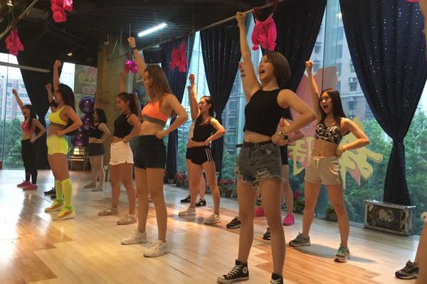 馬賽此前在法甲主場已556分鐘未能對巴黎進球，上一球是2017年