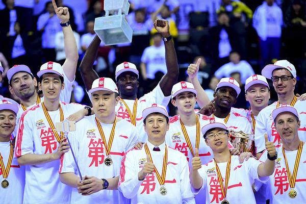 止住頹勢！雄鹿客場大勝猛龍終結2連敗，同時送給猛龍2連敗