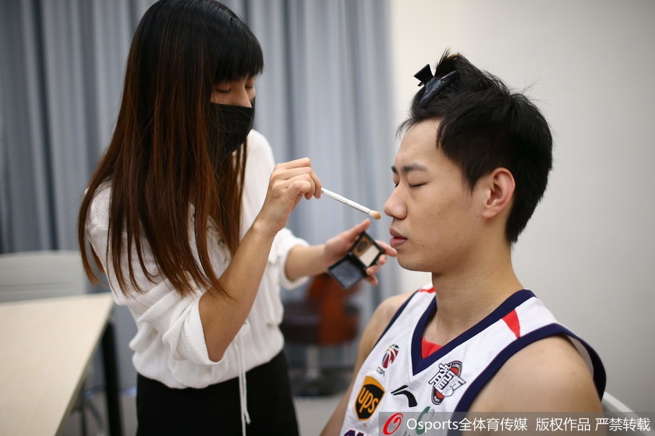 亞洲人如何沖擊NBA？加內(nèi)特：找準定位 然后在這個領(lǐng)域做到極致