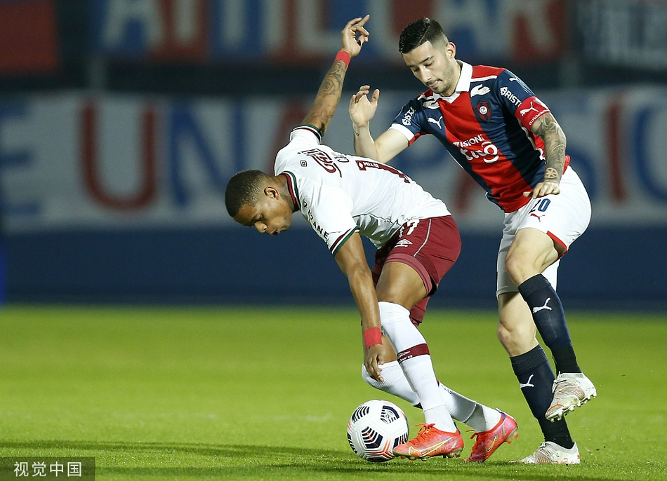 阿隆索：赫伊森應(yīng)黃牌！裁判解釋我不信服 本賽季還會有以少打多