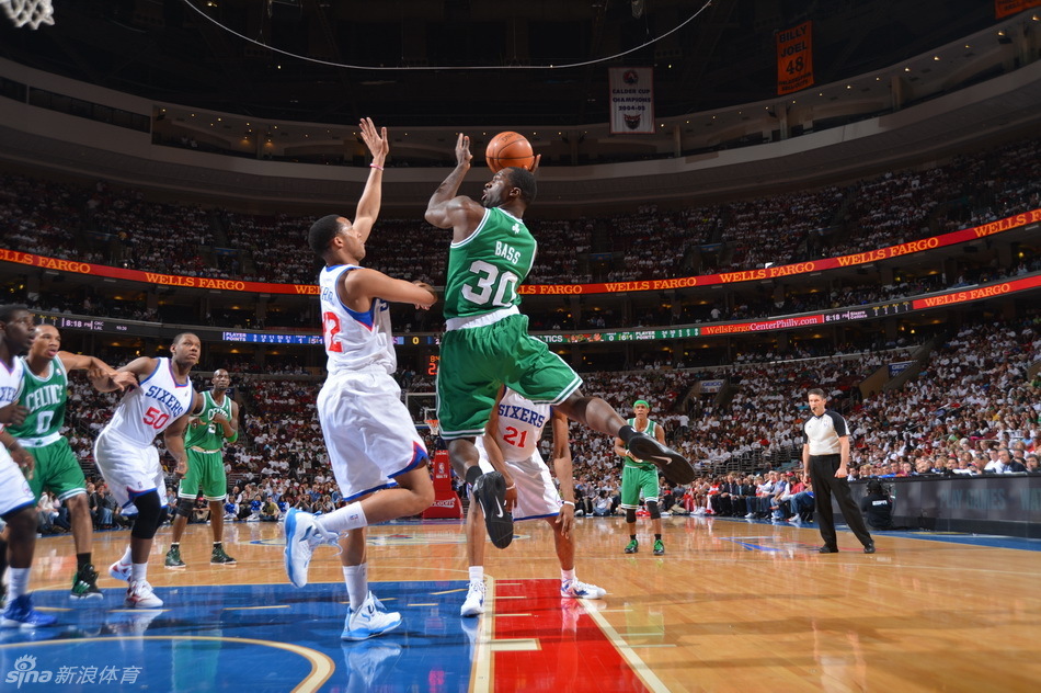 2025年1月11日NBA常規(guī)賽雄鹿vs魔術(shù)直播【24直播網(wǎng)】