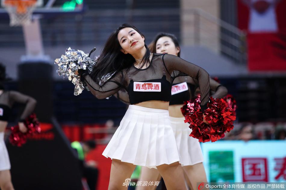 虎撲01月11日訊 今日NBA常規(guī)賽雷霆對陣尼克斯的比賽正在進行中。半場比賽，雷霆70-43領先尼克斯。亞歷山大半場12投8中，罰球3中3，得到19分3籃板1助攻。