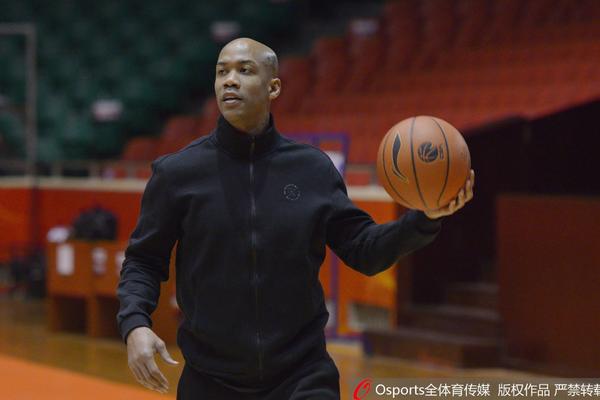 率領蓉城3勝1平！官方：徐正源當選中超8月最佳教練