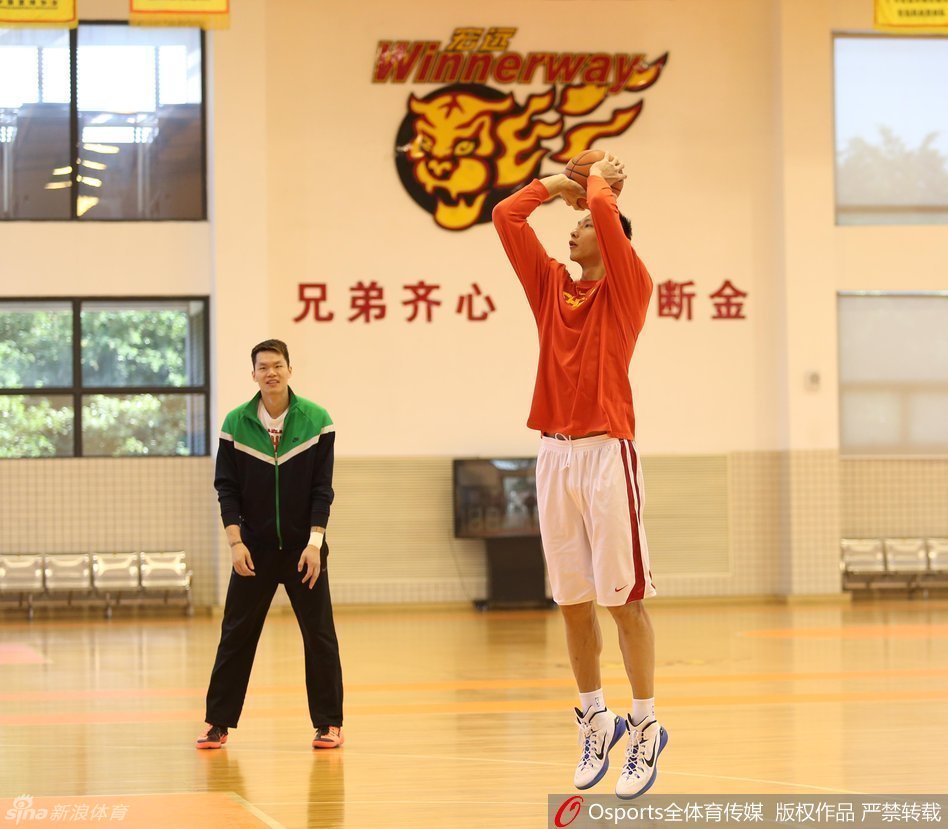 最強蝸牛密令其實是游戲一些簡單的福利，每個禮拜都能獲得。玩家可以用密令或許一些相當不錯的游戲獎勵，下面小編就給大家?guī)砹嗽敿毠ヂ?，感興趣的小伙伴不要錯過了！最強蝸牛12月3日密令是什么最強蝸牛12月3
