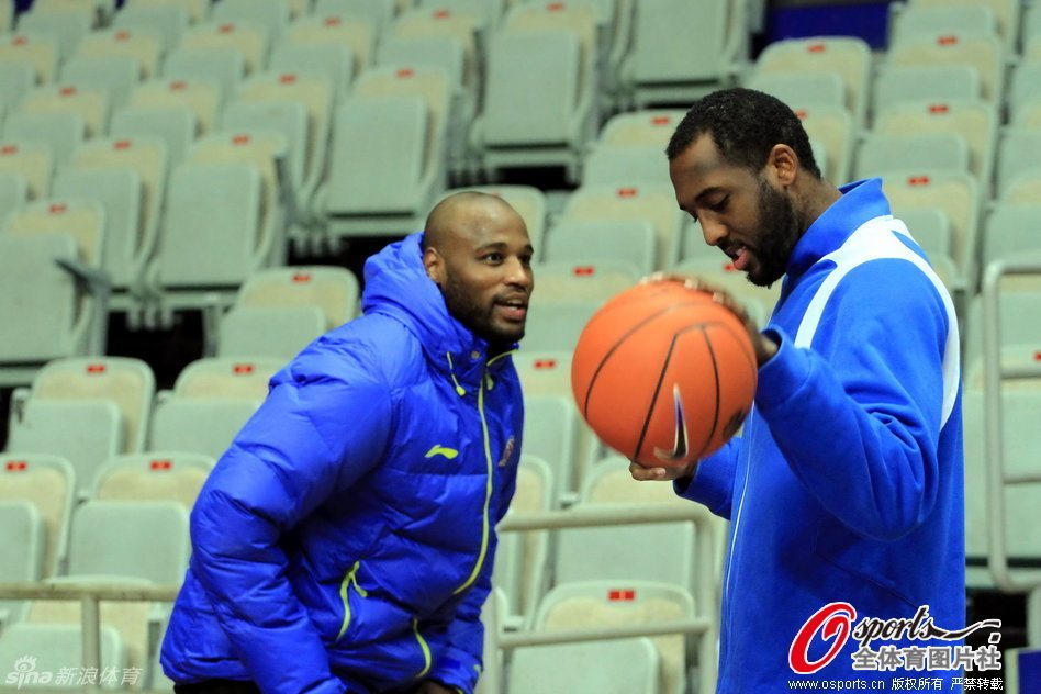 [流言板]NBA設(shè)立6個新獎杯，剩下4個個人獎杯以傳奇球星命名