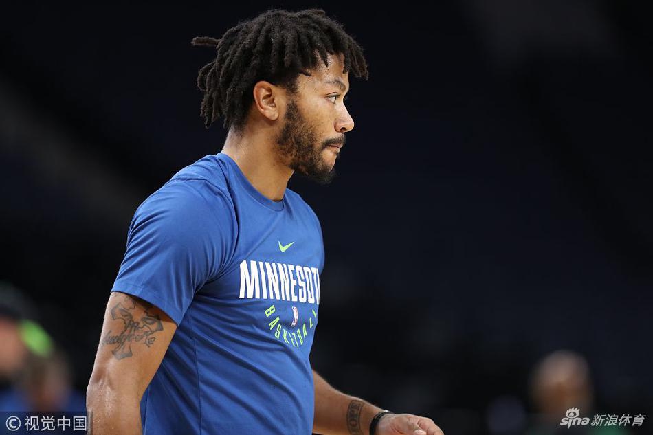 實(shí)戰(zhàn)干貨來了！訓(xùn)練師曬克萊訓(xùn)練：扣籃熱身后各種三分投射美如畫