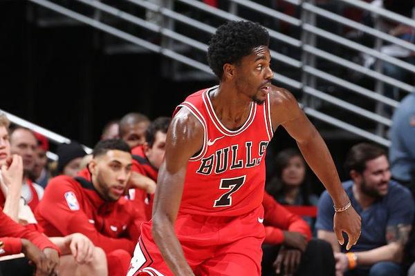 越踢越好！居勒爾數(shù)據(jù)：4次關(guān)鍵傳球1次助攻，4次成功長傳3次搶斷