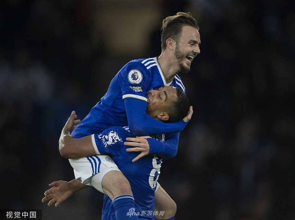 50%命中率！愛德華茲上半場12投6中&三分6中3得到18分5板1助1帽