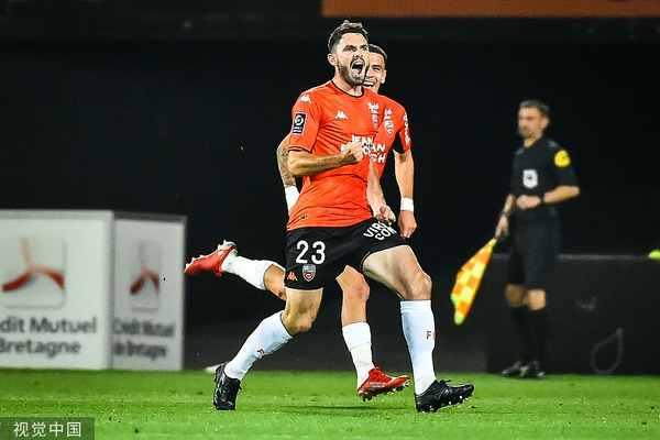 三分沒開！亞歷山大空切接球暴扣得到12分，目前三分還4中0