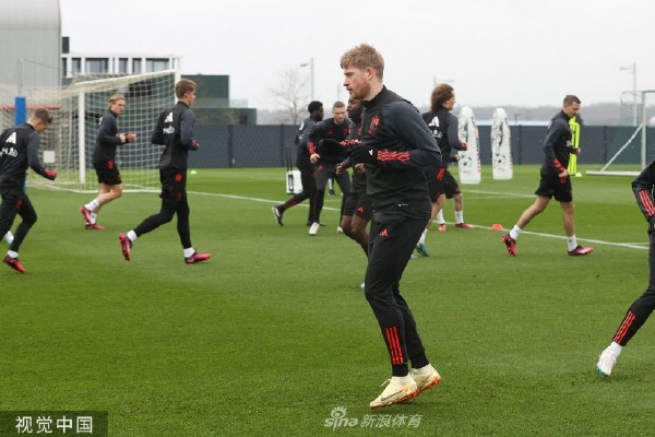 郵報(bào)：科曼因妻子原因缺席荷蘭隊(duì)訓(xùn)練，此前確認(rèn)乳腺癌復(fù)發(fā)