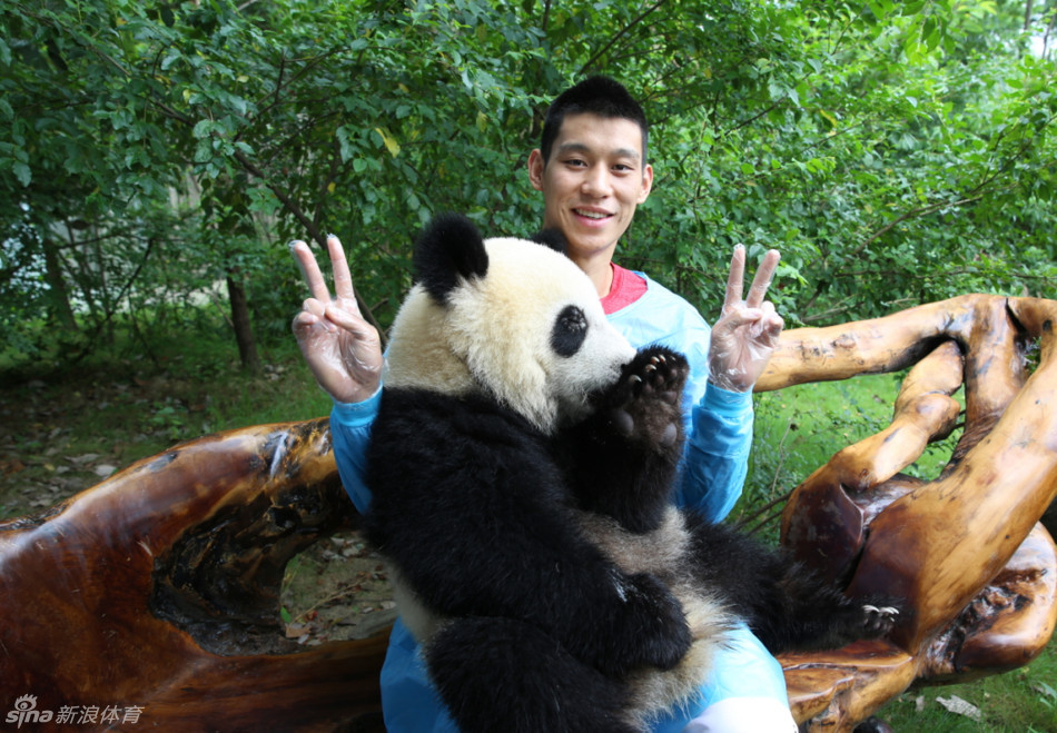 里夫斯：即便詹姆斯六年前就退役，他也依舊是大家公認(rèn)的GOAT