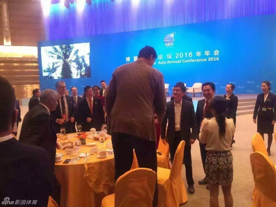 [流言板]微微出汗！杜蘭特全場16中8，三分5中1，得到23分6籃板3助攻