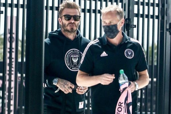 拉門斯本場數(shù)據(jù)：5次撲救+36次丟失球權均是全場最多，評分6.8馬東宇                                                                2
