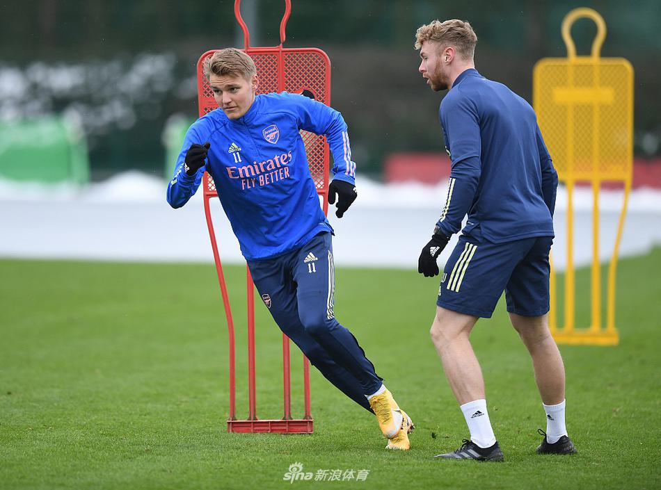 崩壞星穹鐵道千面英雄怎么快速上分