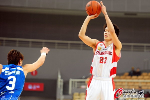 記者：霍伊倫不希望以租借+選擇買斷方式離開曼聯(lián)