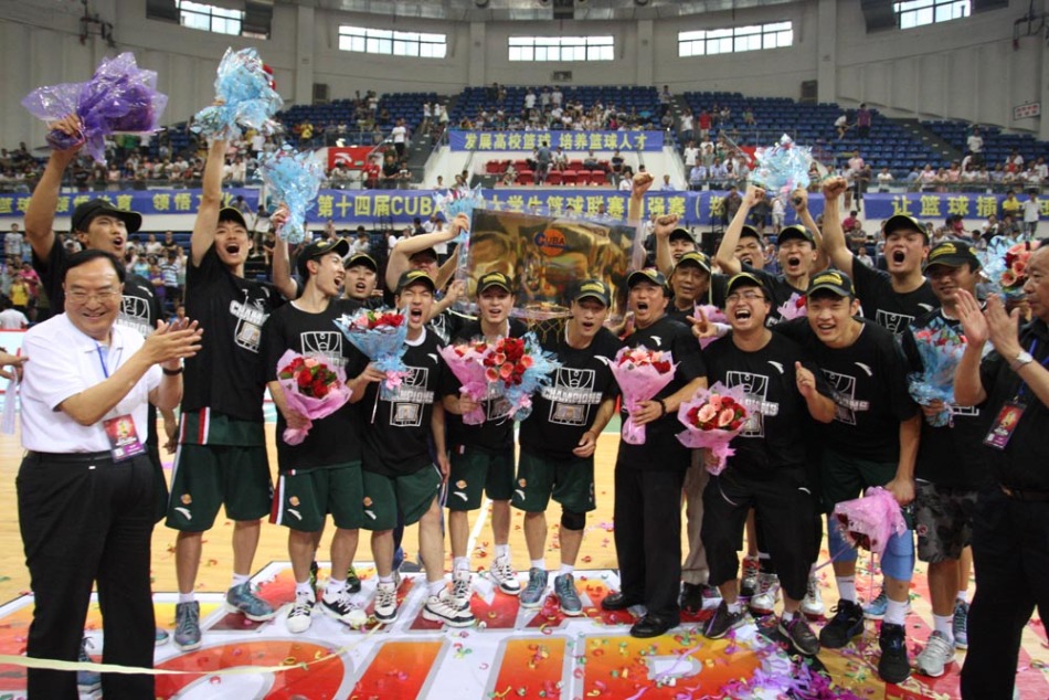 難適應？侯永永頂薪回歸中超后28場4球2助，上賽季挪甲金靴+MVP