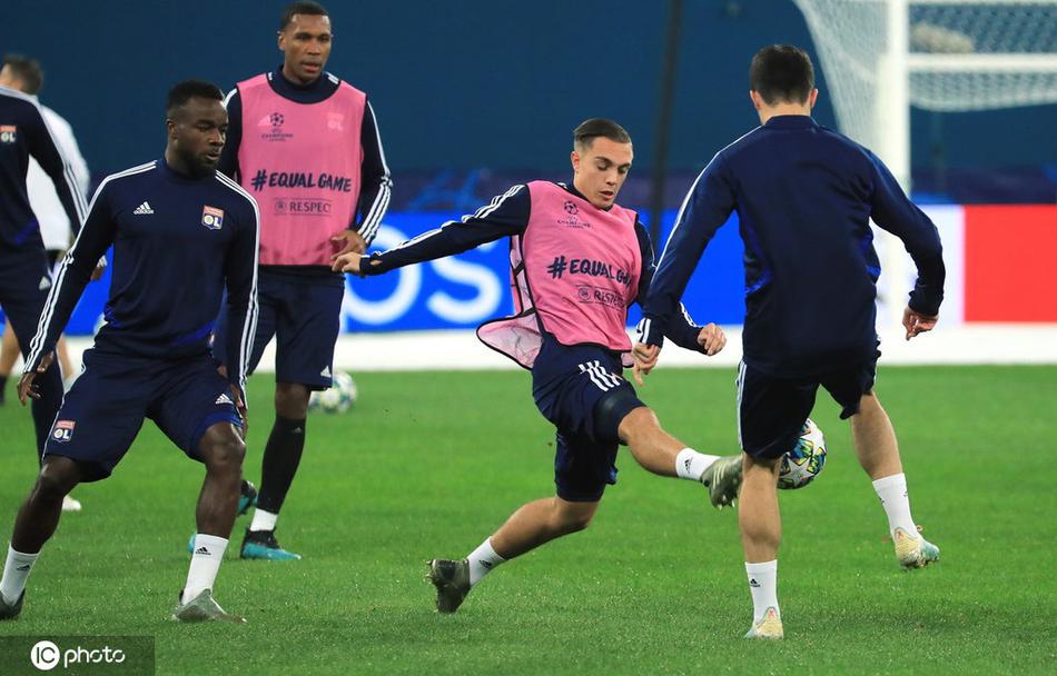 記者：曼聯(lián)明確無意出售梅努，球員是阿莫林新賽季計(jì)劃的重要一員zoli                                                                20
