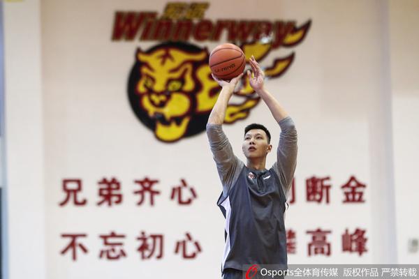 雷特吉造點，親自主罰綿軟無力被撲