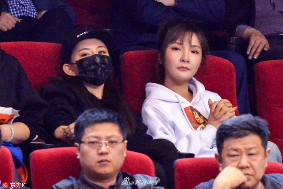 曼聯(lián)官推曬海報(bào)預(yù)熱客戰(zhàn)富勒姆：庫尼亞擔(dān)綱海報(bào)主角