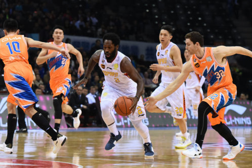 2025年09月30日 07:50:11懂球帝                 據(jù)知名轉(zhuǎn)會記者羅馬諾消息，阿森納已經(jīng)與法國中衛(wèi)威廉-薩利巴完成續(xù)約，合同將延長至2030年6月，即將官宣。羅馬諾表示，所
