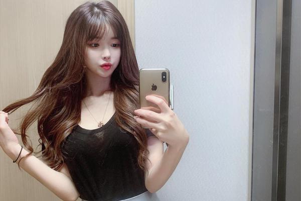 張繼科回應(yīng)落水：副市長陪同10人同行，幫朋友拍照被人一腳踹下水