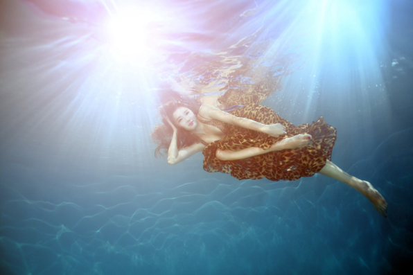 你敢信??霍伊倫單刀滿分推桿打遠(yuǎn)門柱入網(wǎng)，14分鐘即獲處子球