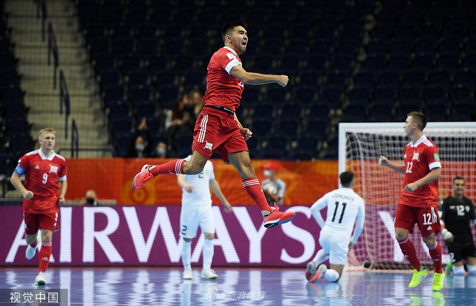 科克：我們必須提升在客場的表現(xiàn) 朗格萊的犯規(guī)看上去動作不大