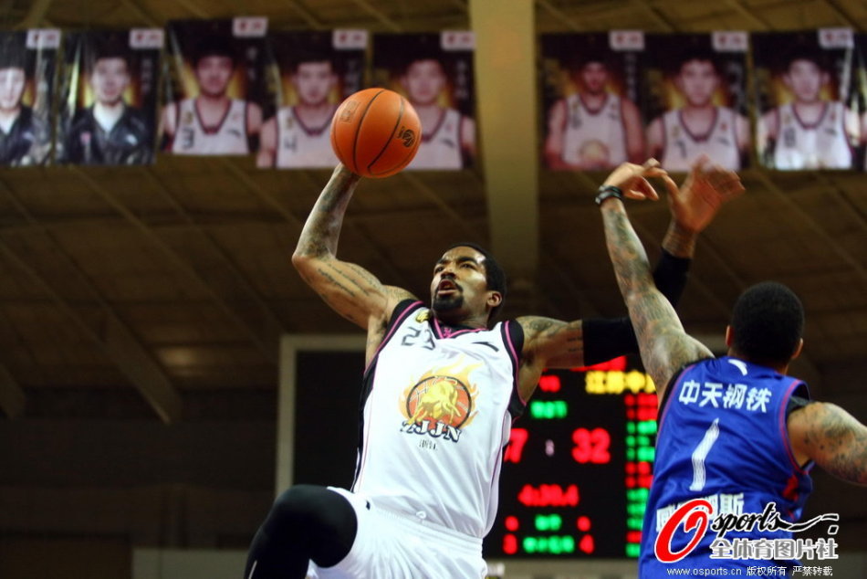 依舊圓神！安東尼打進招牌左腳兜射世界波??個人本賽季西甲首球