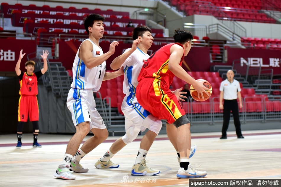 王勤伯：中國足協(xié)是全球絕無僅有的強占職業(yè)聯(lián)賽36%股份的足協(xié)