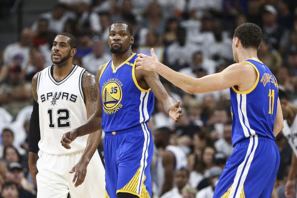 曼聯(lián)&高通將推出特別版球衣，支持RED改善全球衛(wèi)生醫(yī)療服務(wù)