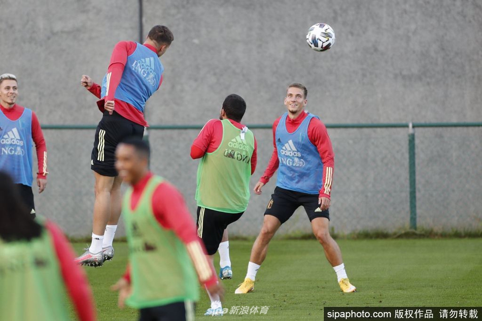 馬克西：能用探花簽選中埃奇庫姆很幸運 他訓(xùn)練很拼我很喜歡他