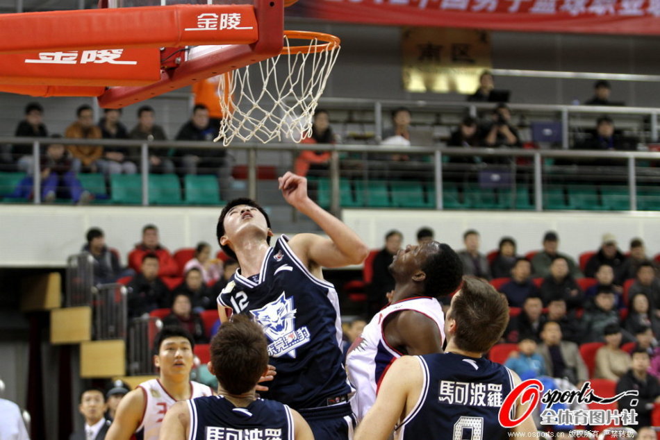 亞馬爾父親談兒子緋聞：我不認(rèn)識(shí)女方，也不過問兒子私事