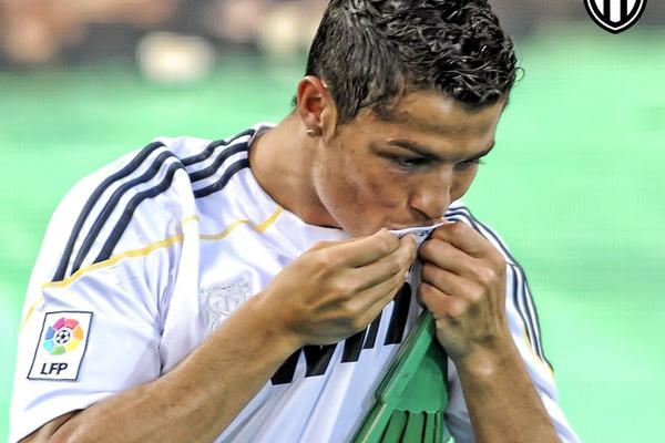 虎撲01月11日訊 《每日電訊報(bào)》著名記者M(jìn)ike McGrath和James Ducker的聯(lián)合報(bào)道，摩納哥已經(jīng)把拉什福德列入了他們一月轉(zhuǎn)會(huì)窗口的目標(biāo)名單，并且愿意為得到這位曼聯(lián)前鋒提供一個(gè)現(xiàn)實(shí)的報(bào)