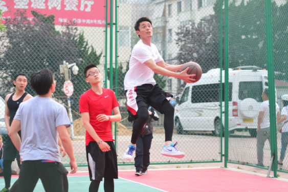 孔蒂：歡迎維爾加拉進入名單，德布勞內可以在4
