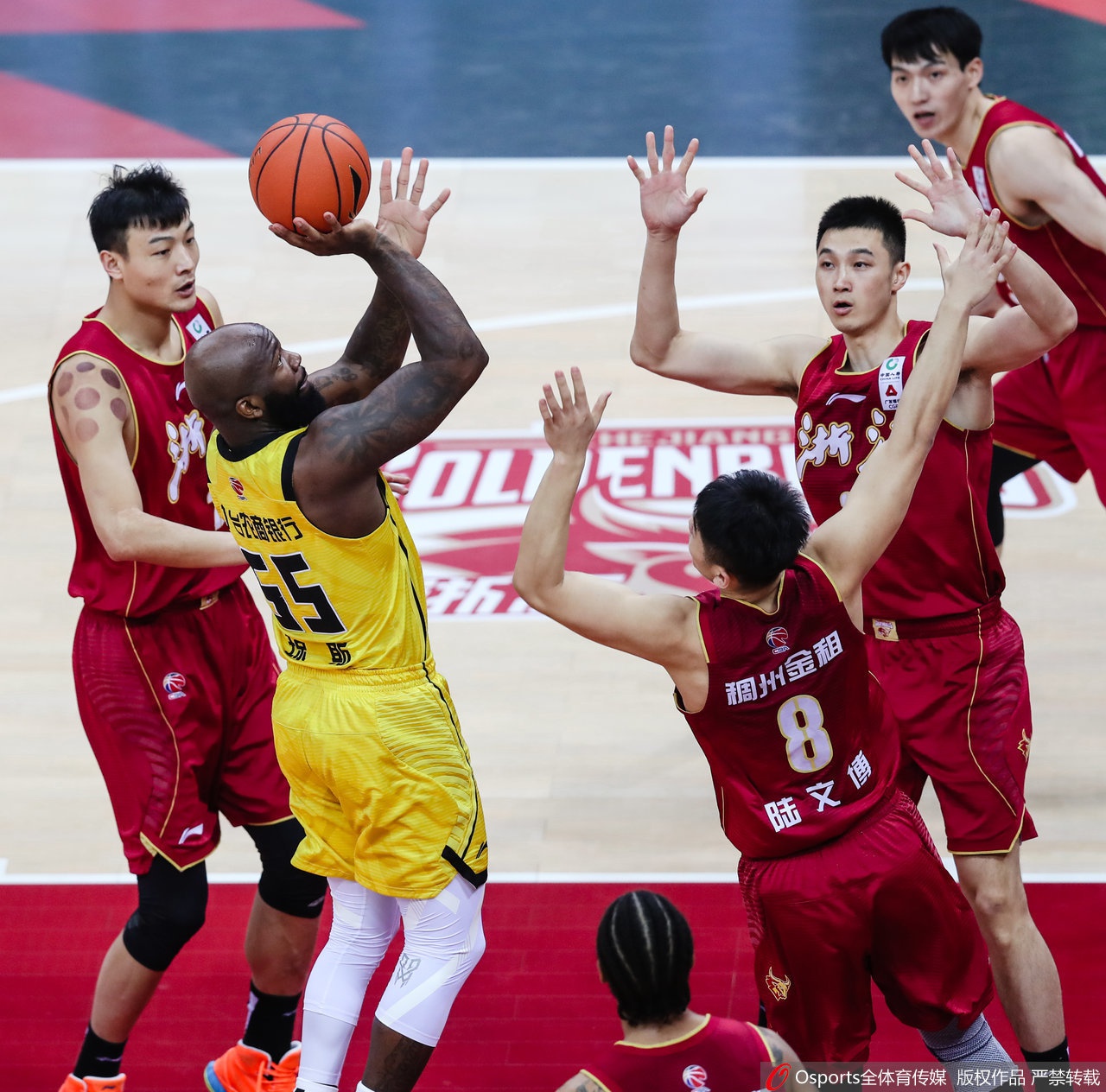 意媒：尤文主席費雷羅請求辭職，CEO斯卡納維諾也將離開