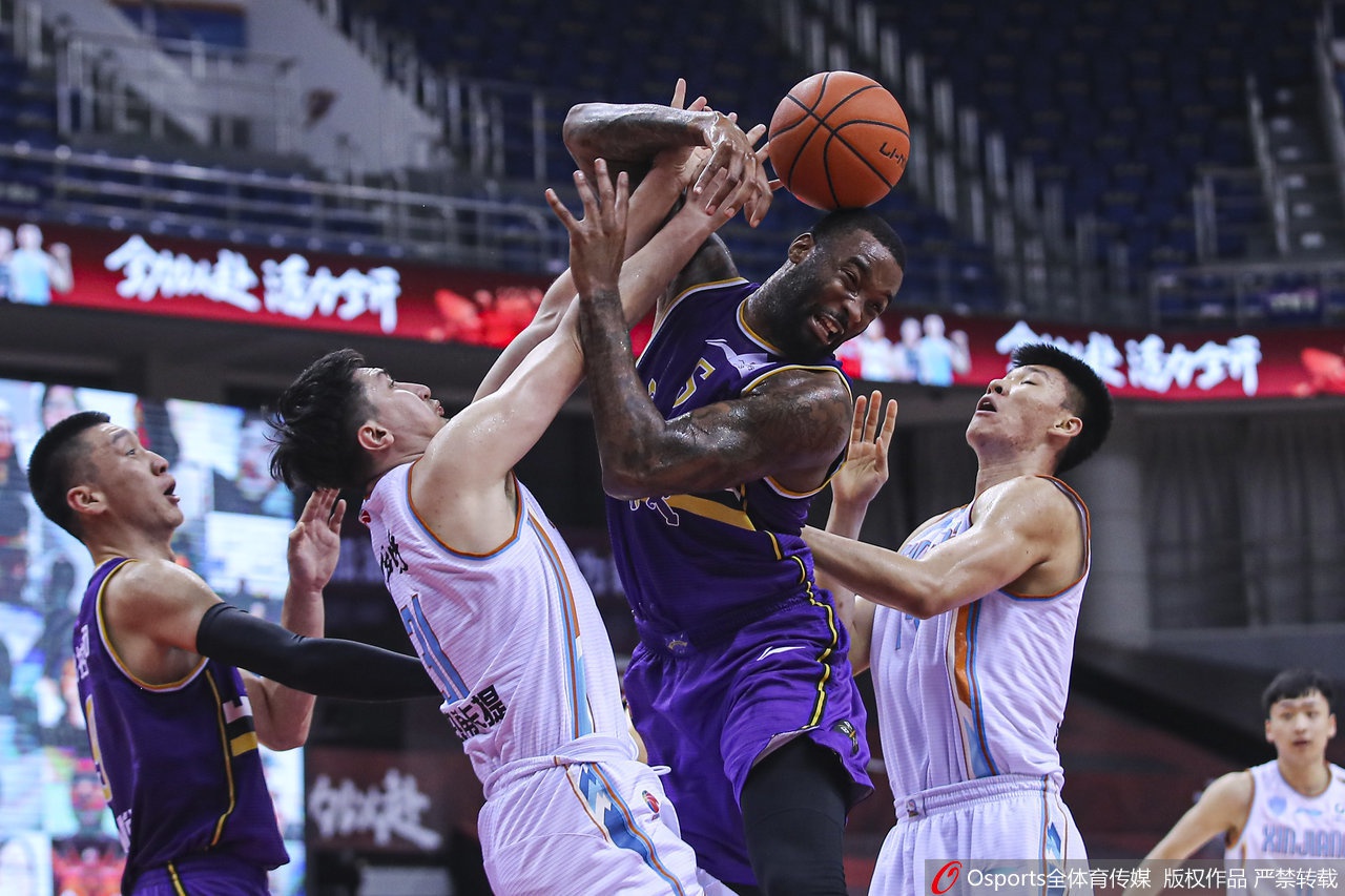 [流言板]末節(jié)13分！馬祖拉談懷特賽后說自己沒打好：我同意他的說法