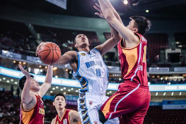 帶隊進世界杯下課？烏媒：烏茲別克斯坦原主帥卡帕澤未來不明確