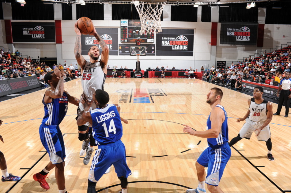 麥卡利斯特：西法巴阿都可能贏得世界杯 馬斯坦托諾個性非常突出