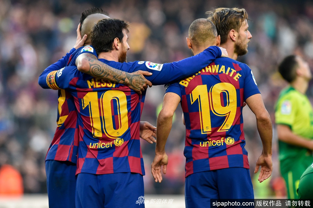 餅吃到撐！古德溫?fù)寯嘟o吉萊斯皮助攻理查茲再秀單臂暴扣