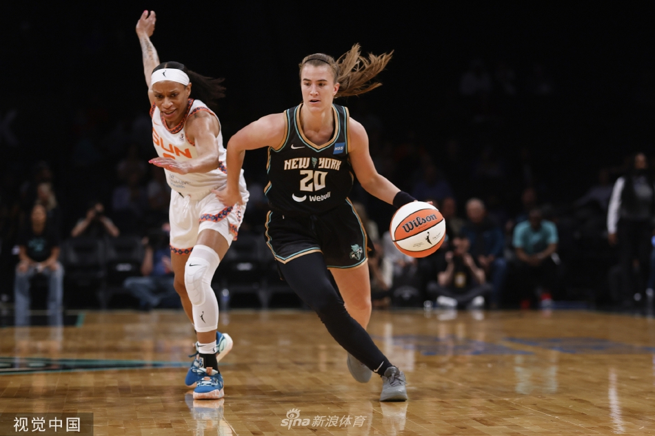 [流言板]約基奇拿到生涯在費城的第3場勝利，戰(zhàn)績來到3勝5負(fù)