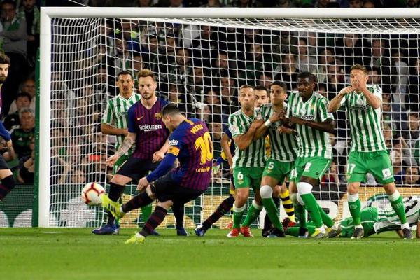 [流言板]雷霆對戰(zhàn)東部球隊14勝1負，騎士對戰(zhàn)西部球隊11勝0負