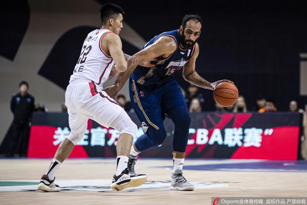 斯洛特：基耶薩落選本輪歐冠名單，是因為他受了點小傷