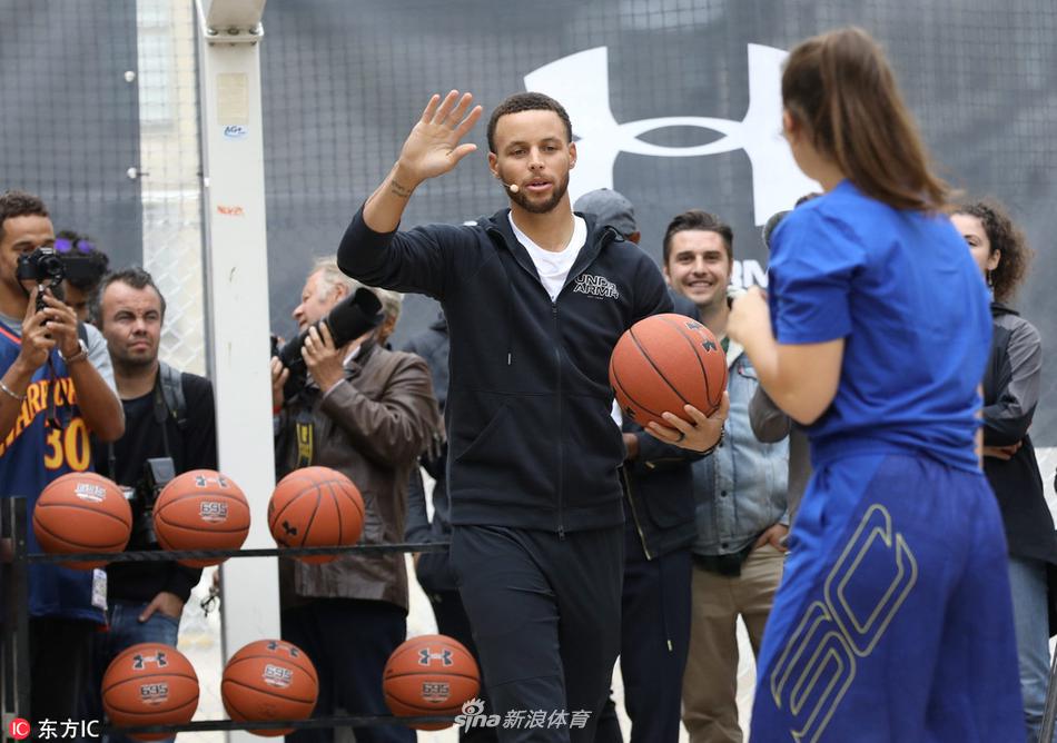 DPOY又如何？布里奇斯迎面干拔射進并造成莫布里首節(jié)第二次犯規(guī)