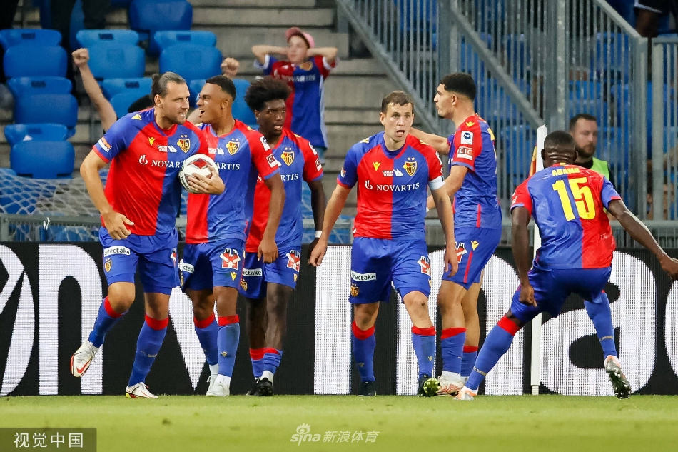 約克雷斯社媒：很榮幸獲得蓋德-穆勒獎，進球凝聚著集體的力量金球獎                                                                2025
