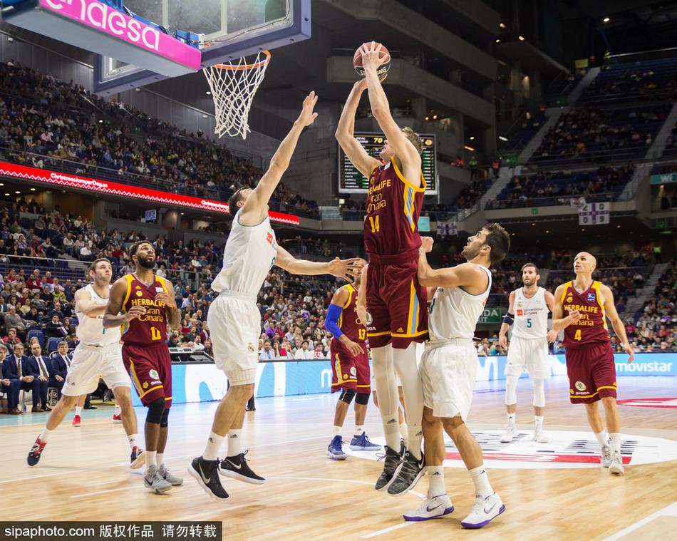 凱恩vs漢堡數(shù)據(jù)：2射1傳，4關(guān)鍵傳球，預(yù)期進球1.18，評分9.4