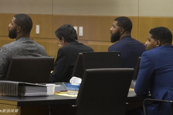 鮑威爾：新賽季目標(biāo)進(jìn)全明星避免打附加賽 打破只做角色球員定位