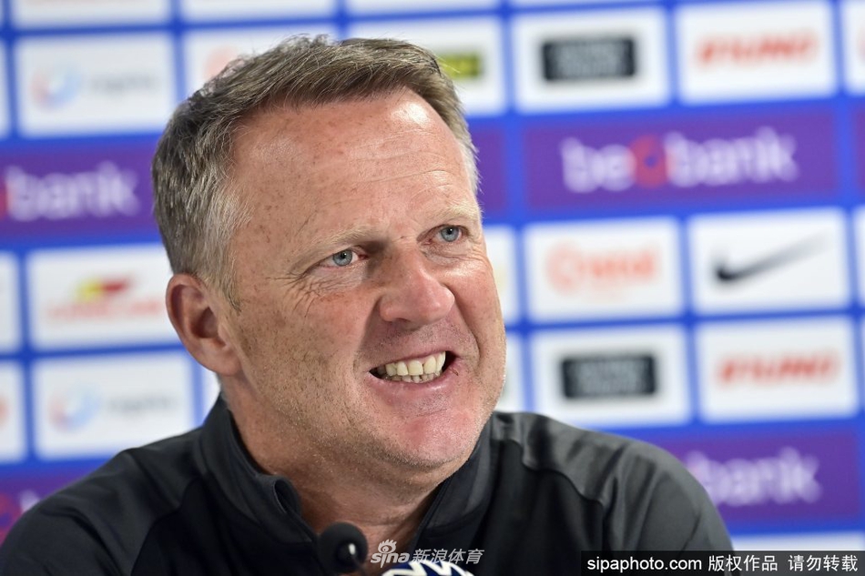 藍軍名宿：埃斯特旺很像內馬爾；切爾西有小個子創(chuàng)造型球員的傳統(tǒng)