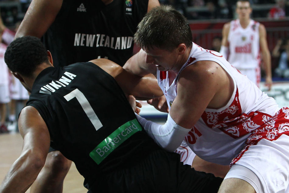 布克談火箭五高陣容：這是模仿者聯(lián)盟 若有效果其他隊會效仿的