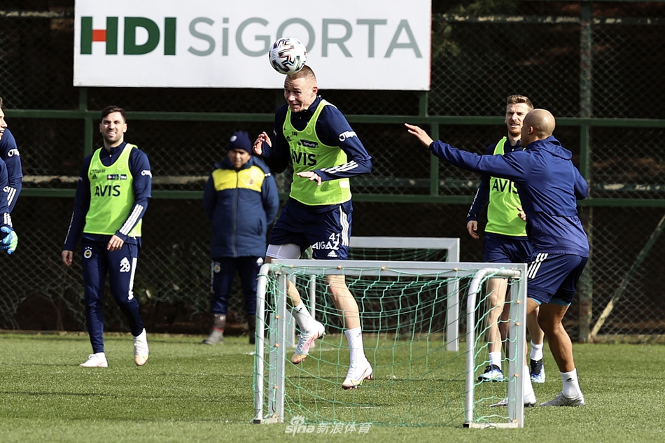 2025年09月21日 18:20:12懂球帝                 近日，據英格蘭媒體《泰晤士報》首席記者Martyn Ziegler的報道，由于近幾年英超升班馬大多都會在升超后降級，英超
