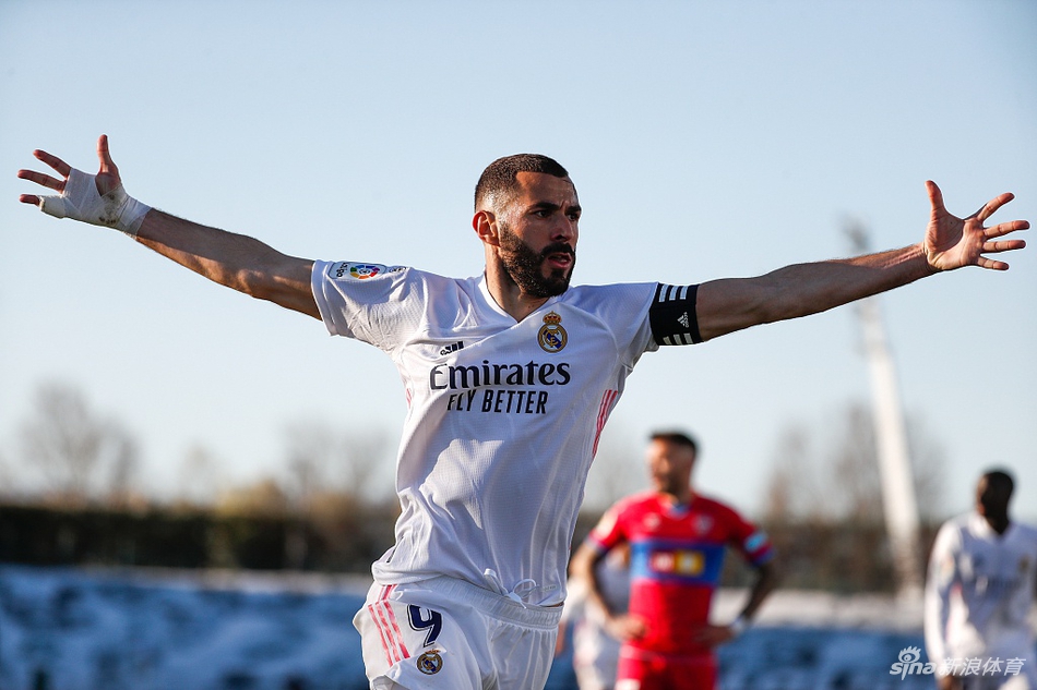 一邊倒！格林伍德破門，奧巴梅楊助攻雙響，馬賽26分鐘3球領(lǐng)先青年隊                                                                202
